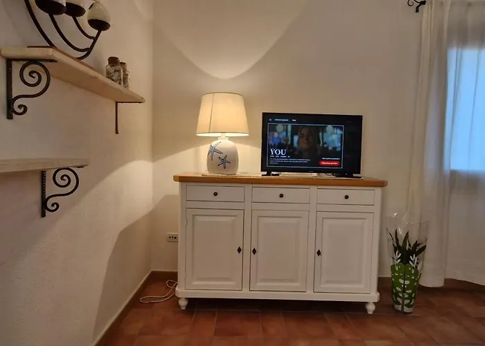 Daire Capo Figari 13, Spazioso Nel Centro Di Con Terrazza Vista Mare, Wi-fi, Parcheggio Gratuito Golfo Aranci